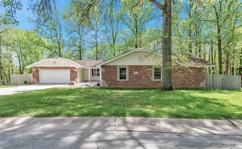 Exterior - 18 Cedarview Ct, Saint Charles, MO 63303 photo 9 of 9