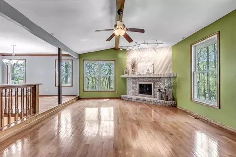 Living - 18 Cedarview Ct, Saint Charles, MO 63303 photo 2 of 2