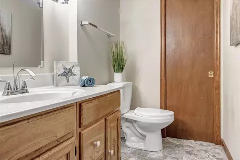 Bath - 18 Cedarview Ct, Saint Charles, MO 63303 photo 5 of 5
