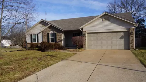 5604 Walnut Point Ln, Saint Charles, MO 63304