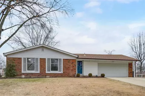 11815 Josse Dr, Saint Louis, MO 63128