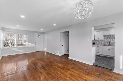 1207 Odessa Dr, Saint Louis, MO 63137 photo 5