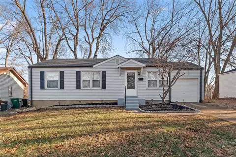 1207 Odessa Dr, Saint Louis, MO 63137 photo 3