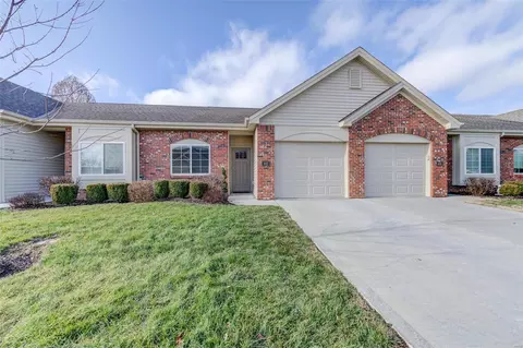 442 Weichens Dr, Saint Peters, MO 63376