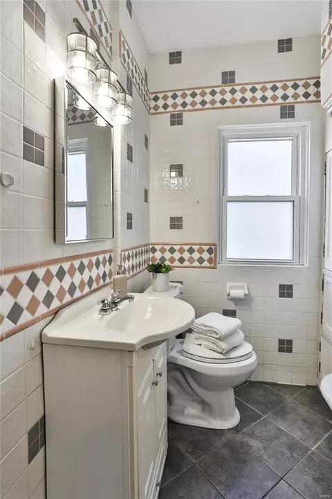 7461 Flora Ave, Saint Louis, MO 63143 photo 23