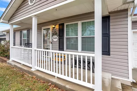 619 Wallach Dr, Eureka, MO 63025 photo 3