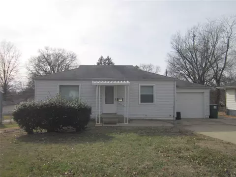 1118 Esquire Dr, Saint Louis, MO 63137