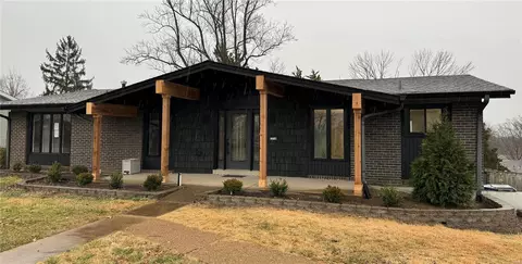 1716 Craig Road Rd, Saint Louis, MO 63146
