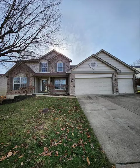 2102 Meramec Meadows Dr, Fenton, MO 63026