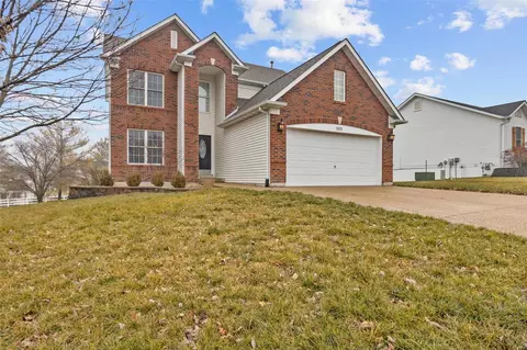 5225 Woosencraft Dr, Wentzville, MO 63385