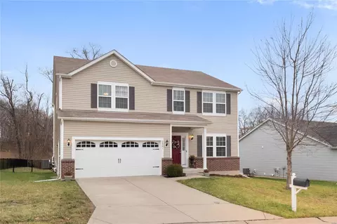 2901 Preston Woods Trl, Lake Saint Louis, MO 63367