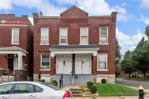 3152 Winnebago St, Saint Louis, MO 63118