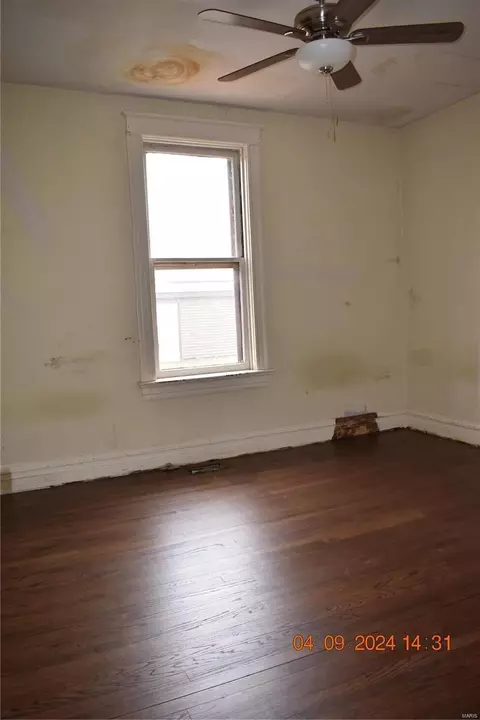 4915 Gresham Ave, Saint Louis, MO 63109 photo 9