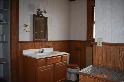 4915 Gresham Ave, Saint Louis, MO 63109 photo 15