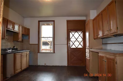 4915 Gresham Ave, Saint Louis, MO 63109 photo 8
