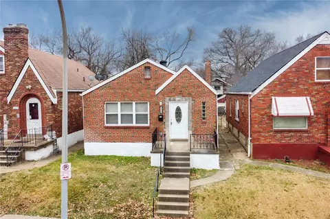4616 Penrose St, Saint Louis, MO 63115