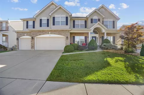838 Summit Glen Ct, Fenton, MO 63026