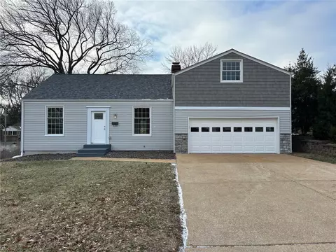 536 Edgar Ct, Saint Louis, MO 63119