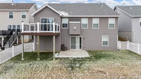 209 Bluestem Ln, O'fallon, MO 63366 photo 2
