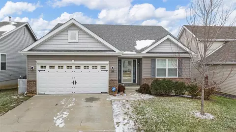 209 Bluestem Ln, O'fallon, MO 63366
