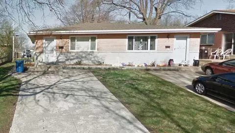 4049 Esseldale Dr, Saint Ann, MO 63074