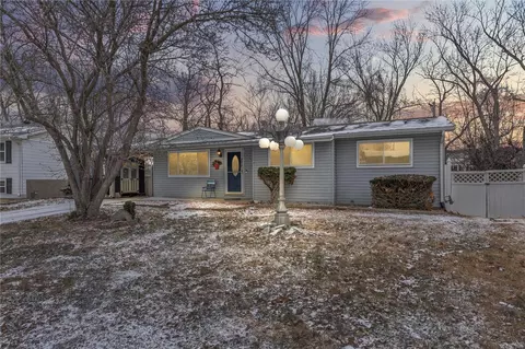 2014 Dawson Dr, Saint Charles, MO 63301