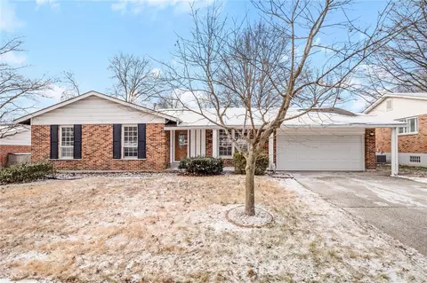 14455 Mondoubleau Ln, Florissant, MO 63034