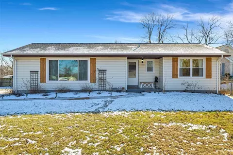 11604 Hedda Ave, Maryland Heights, MO 63043