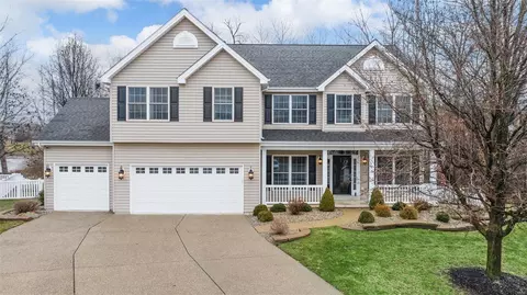 62 Loganberry Ct, Saint Peters, MO 63376