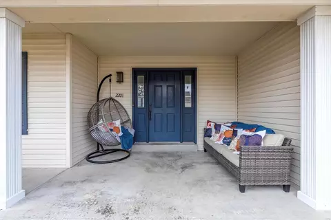 Exterior - 2201 Quaint Cottage Dr, O'fallon, MO 63368 photo 2 of 8