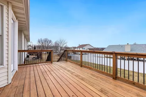 Exterior - 2201 Quaint Cottage Dr, O'fallon, MO 63368 photo 3 of 8