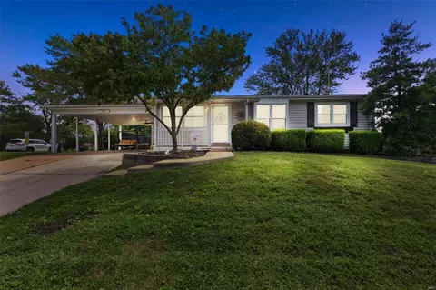 10900 Mueller Rd, Saint Louis, MO 63123