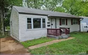 1113 Highmont Dr, Saint Louis, MO 63135