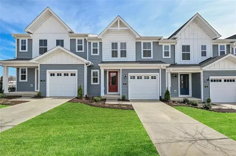 40 Mora Blvd #420-402, O'fallon, MO 63368