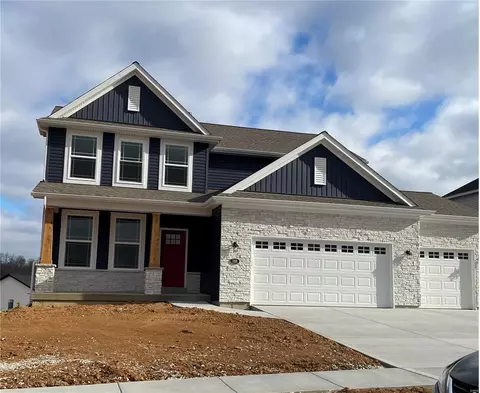 388 Valley Bluff Dr, Wentzville, MO 63385