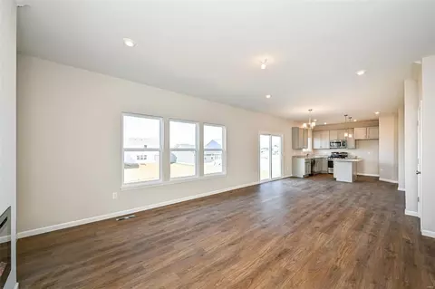 Living - 2213 Eagle River Dr, Saint Paul, MO 63366 photo 4 of 6