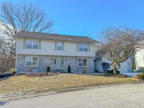 15 Confederate Way, Saint Charles, MO 63303
