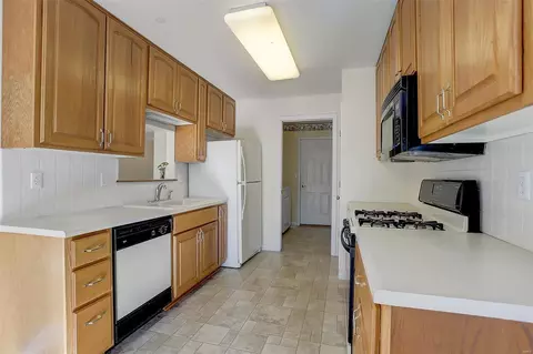 5583 Westerfield Pkwy #9A, Weldon Spring, MO 63304 photo 12