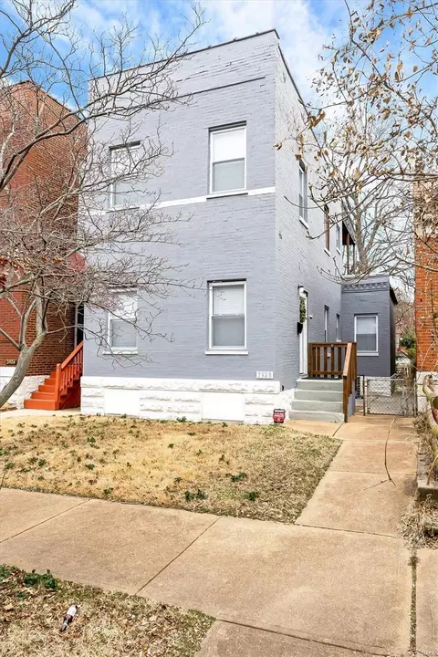3928 Iowa Ave, Saint Louis, MO 63118