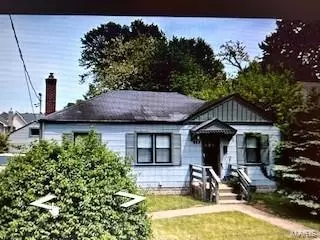 920 Dickson St, Saint Louis, MO 63122