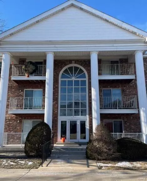 4309 Sunridge Dr #A, Saint Louis, MO 63125