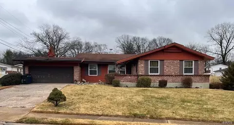 11064 Landseer Dr, Saint Louis, MO 63136
