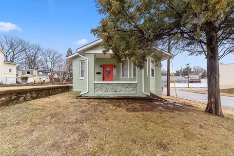 960 Erskine Ave, Saint Louis, MO 63125