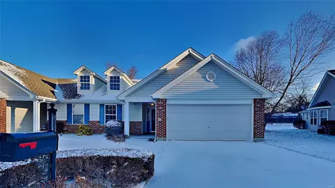32 Willow Glen Dr, Saint Peters, MO 63376