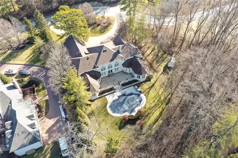 View/Area - 2303 N Geyer Rd, Frontenac, MO 63131 photo 2 of 3