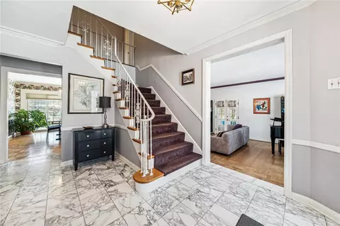 Entry Way - 7 Highgate Rd, Saint Louis, MO 63132 photo 1 of 1