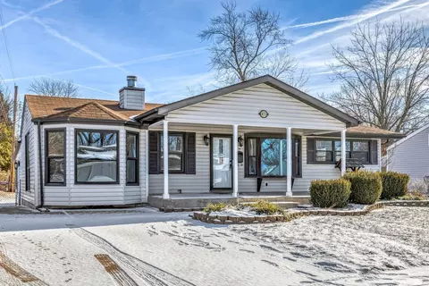 475 S Castello St, Florissant, MO 63031