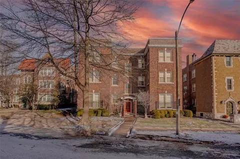 6239 S Rosebury Ave #3E, Saint Louis, MO 63105