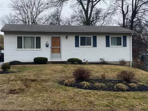 5142 Ville Donna Lane Ln, Hazelwood, MO 63042