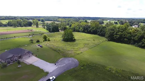 26 Gallant Dr Or 11 Sassfrass, Troy, MO 63379